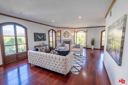 9233 Burton Way #406 Beverly Hills, CA 90210