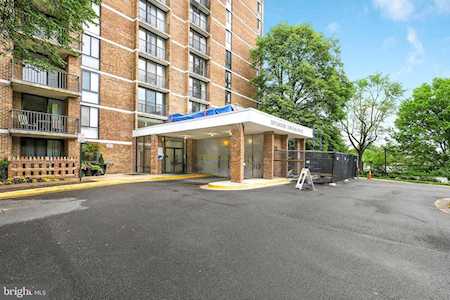 2300 Pimmit Dr #404 Falls Church, VA 22043