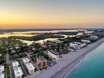 2792 N Beach Rd #102 Englewood, FL 34223