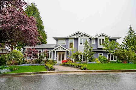 4758 Gilpin Court Burnaby, BC V5G 2Z9