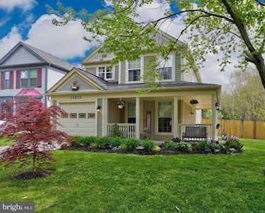 15212 Emily Ct Bowie, MD 20716