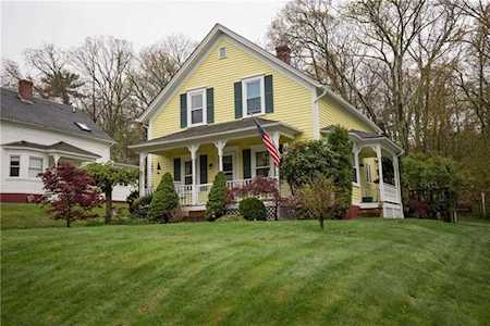 31 Cooper Hill Rd Burrillville, RI 02839