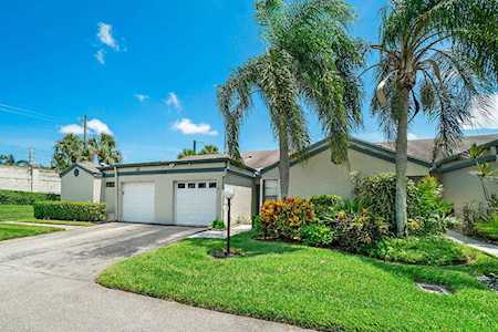 4548 Bangor Avenue #15 West Palm Beach, FL 33417