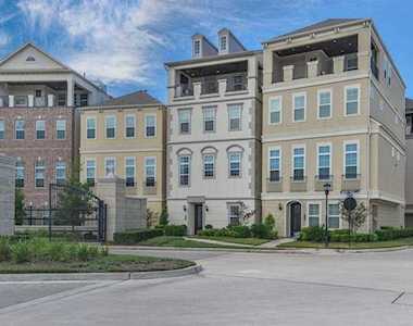 833 Dunleigh Meadows Ln Houston, TX 77055