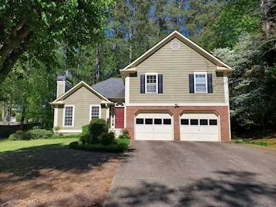 2209 Trilleck Dr NW Kennesaw, GA 30152