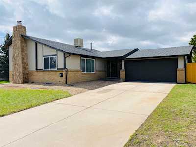2802 Ridge Dr Broomfield, CO 80020