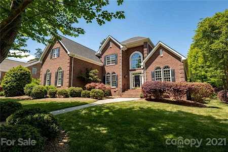 1735 Bentgrass Ln Tega Cay, SC 29708
