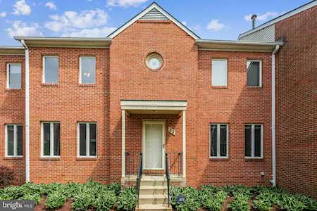 22 Rockcrest Circle Rockville, MD 20851