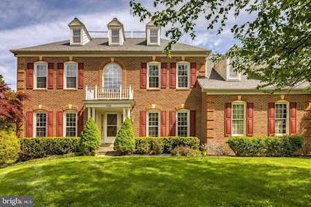 2816 Rustic Manor Ct Glenwood, MD 21738