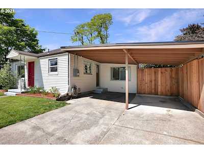 8005 SE Raymond St Portland, OR 97206