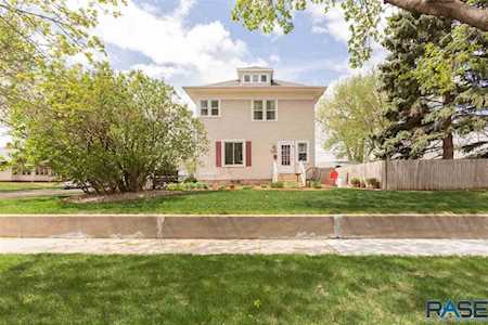 630 E 20Th St Sioux Falls, SD 57105