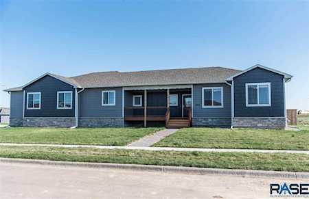 5901 W Mckinley St Sioux Falls, SD 57107