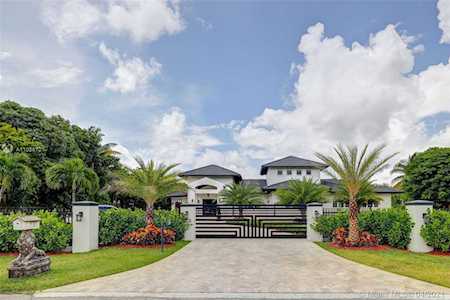 16580 SW 173rd Ave Miami, FL 33187