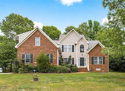 14137 Medinah Ct Chester, VA 23831