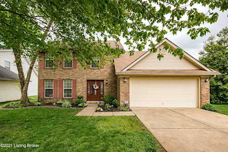4713 Oak Bend Dr Louisville, KY 40241