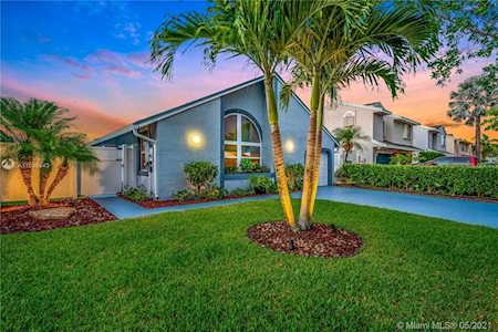 9771 SW 59th St Cooper City, FL 33328