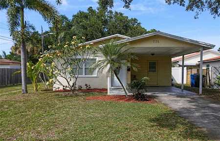 771 Almeda St N St Petersburg, FL 33702