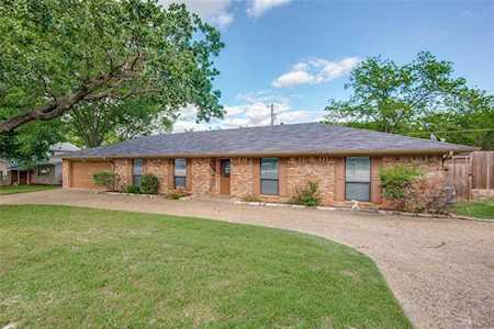 924 Highland Village Road Highland Village, TX 75077