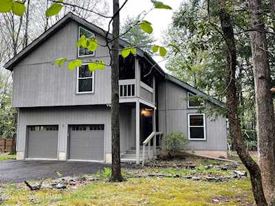 3280 Birch Hill Drive Tannersville, PA 18372