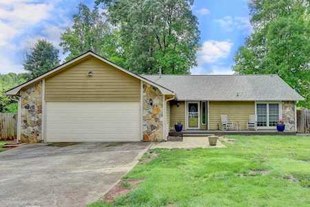 220 Maize Field Ct Johns Creek, GA 30022