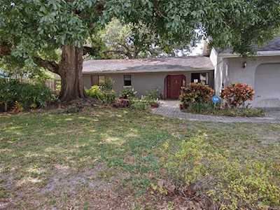 824 Alderwood WAY Sarasota, FL 34243