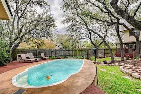 8300 Los Ranchos DR Austin, TX 78749