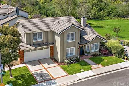 1 Hummingbird Ln Aliso Viejo, CA 92656