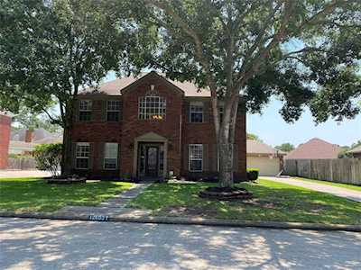 12603 New Hampton Dr Tomball, TX 77377