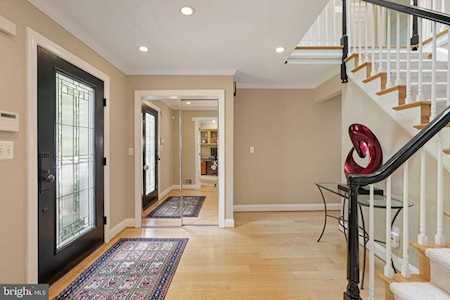 10909 Waxwood Ct North Bethesda, MD 20852