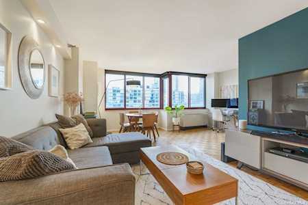 4-74 48th Avenue Long Island City, NY 11109
