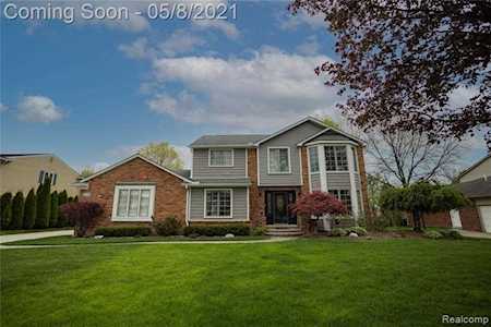 5170 Cameron Dr Troy, MI 48098