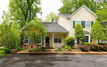 1243 Carriage Park Dr Franklin, TN 37064