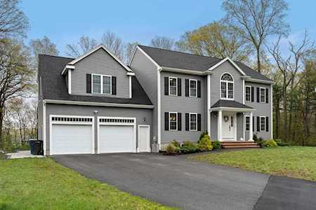 36 Richard Rd Randolph, MA 02368