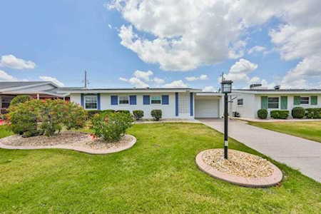 1610 Chevy Chase Dr Sun City Center, FL 33573