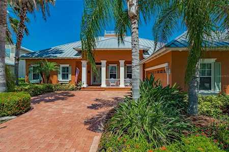 633 Manns Harbor Dr Apollo Beach, FL 33572