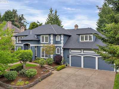 3469 Chelan Dr West Linn, OR 97068