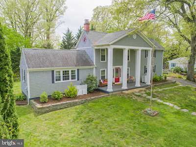 8181 Simpson Farm Rd Owings, MD 20736