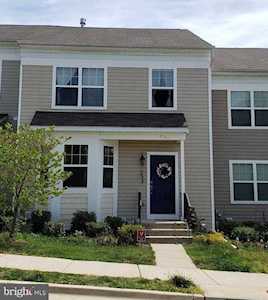 516 English Oak Ln Prince Frederick, MD 20678