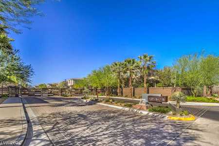 8592 Foundry Branch Ln Las Vegas, NV 89113