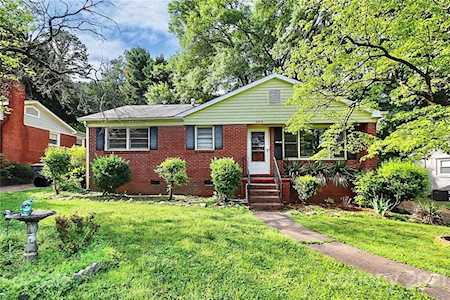 4908 Raymond Place Charlotte, NC 28205