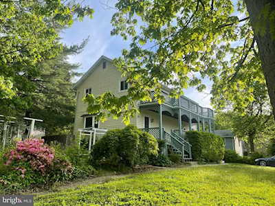 8726 36th Ave College Park, MD 20740