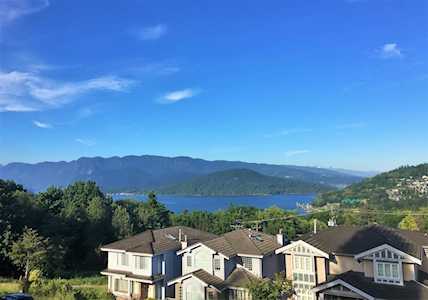 125 N Warwick Avenue Burnaby, BC V5B 1K8