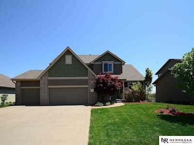 11907 S 49th St Papillion, NE 68133