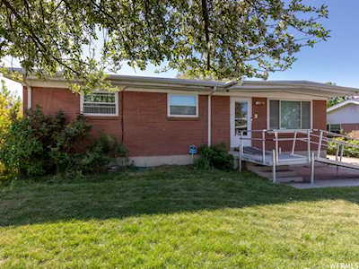 3538 S W 6935 West Valley City, UT 84128