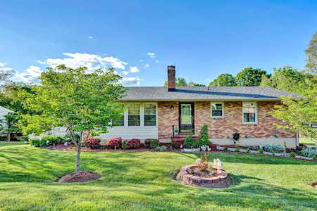 5017 SW Gatewood Roanoke, VA 24018