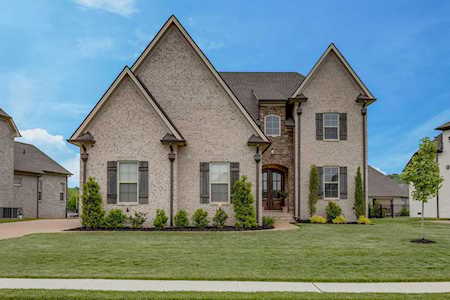 6026 Trout Ln Spring Hill, TN 37174