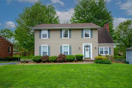 7808 Sunbury Ln Louisville, KY 40220