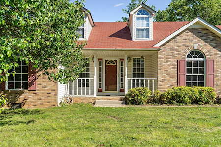 497 Lakeview Cir Tennessee Ridge, TN 37178