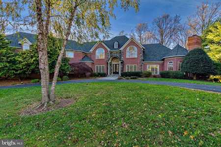 914 Hillstead Dr Lutherville Timonium, MD 21093