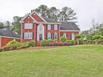 1320 Denmark Dr SW Lilburn, GA 30047